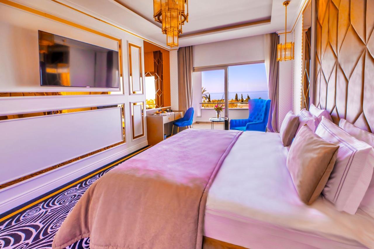 Chamada Prestige Hotel And Casino Kyrenia  Extérieur photo